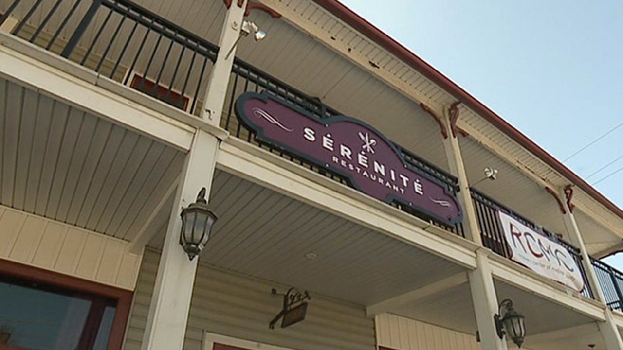 Serenite Restaurant Exterior